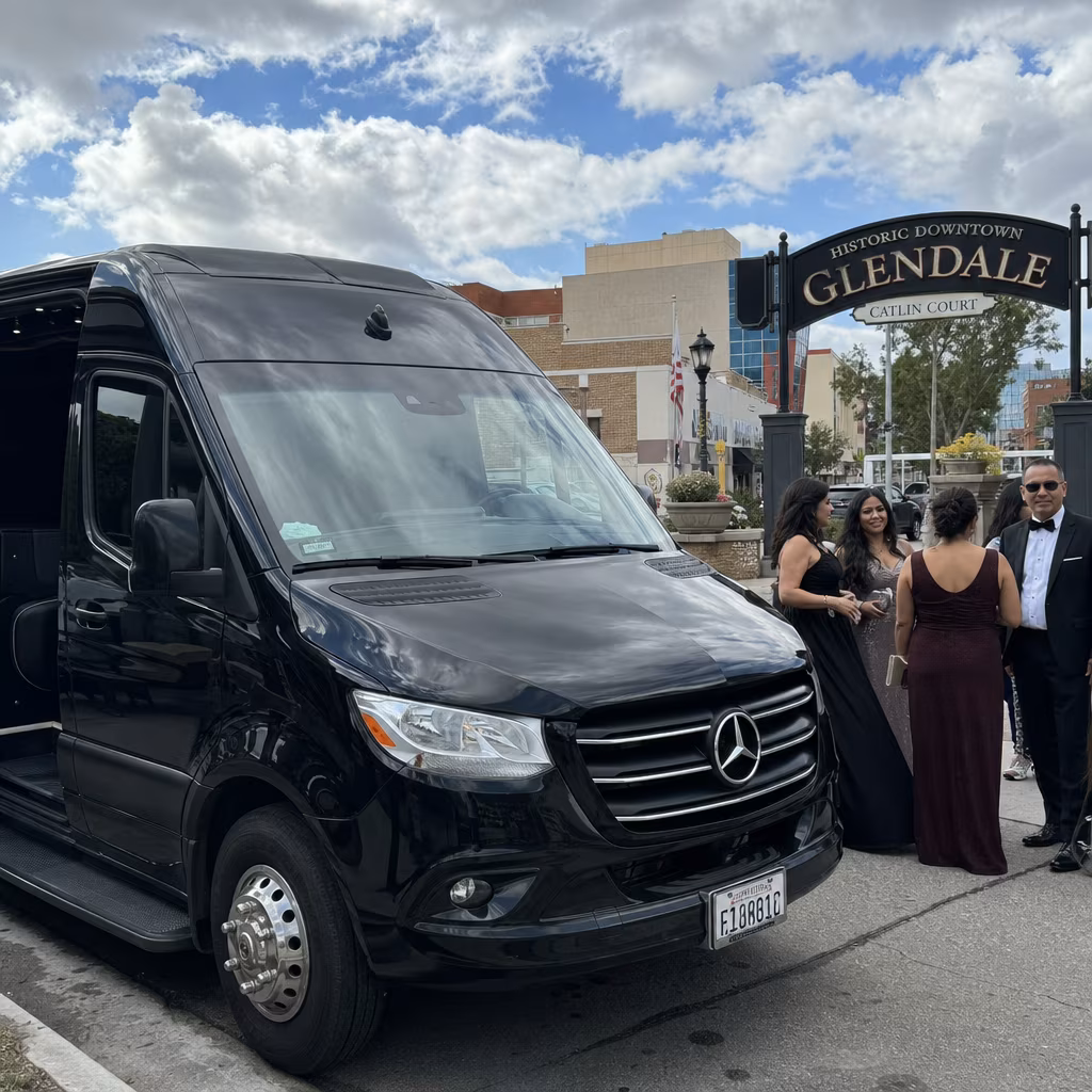 Rent a Bus to Historic Downtown Glendale & Catlin Court