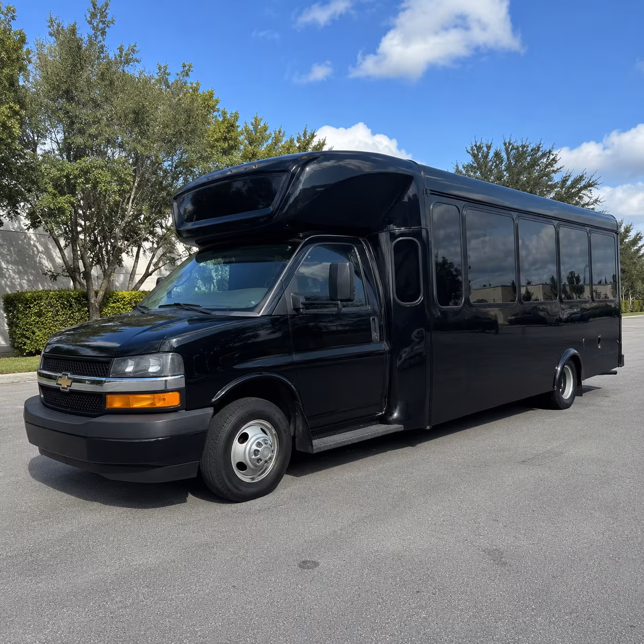 Avondale Winery Tour & Pub Crawl Transportation