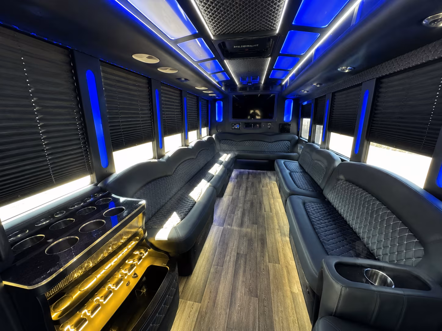 Glendale Birthday, Sweet 16, & Quinceañera Transportation party bus exterior