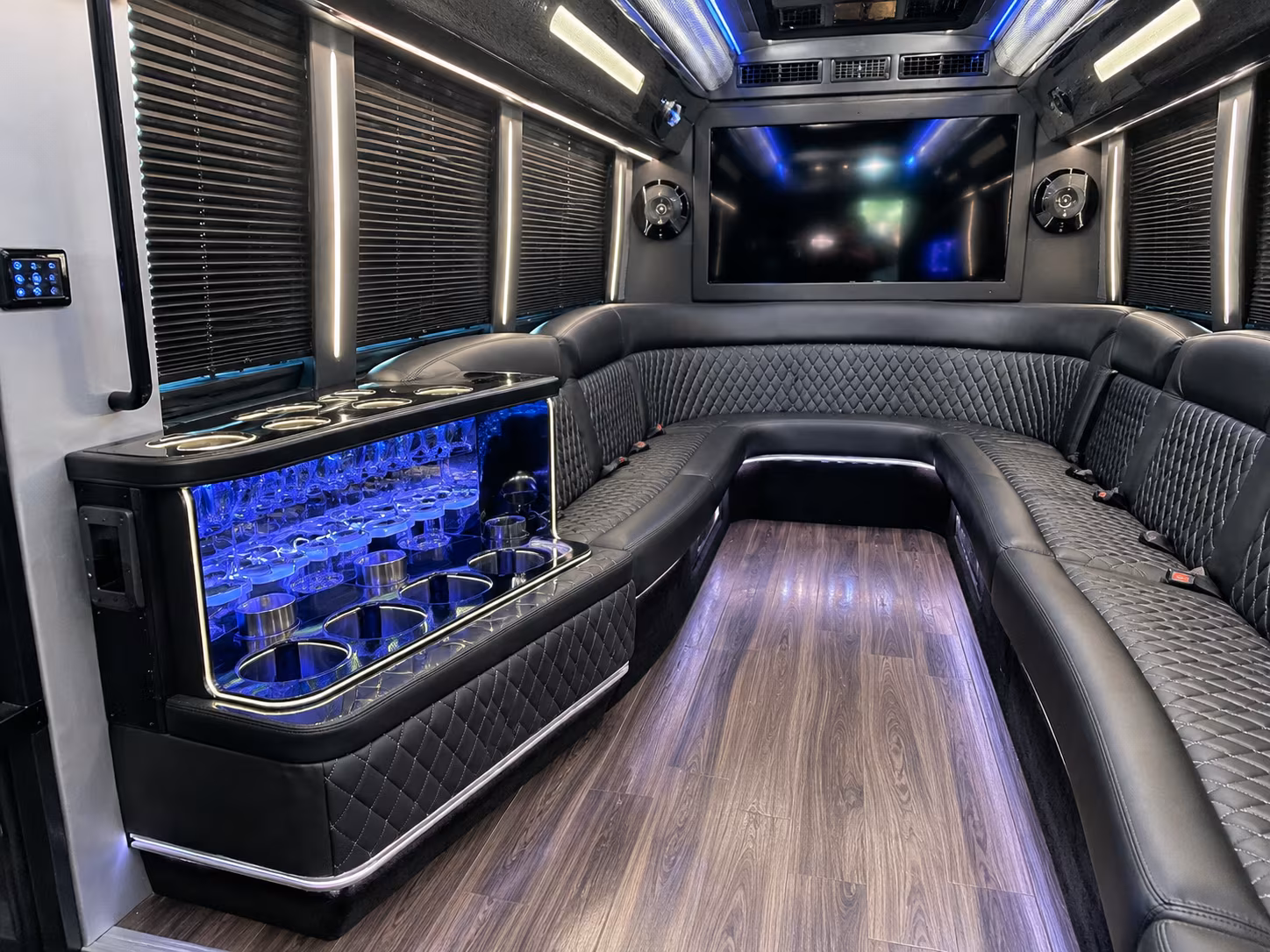 Glendale Prom & Homecoming Transportation group transportation