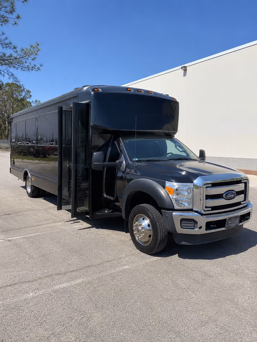 Glendale Sporting Event Transportation party bus exterior